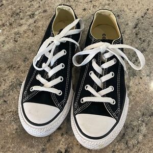 Youth size 2 Converse black